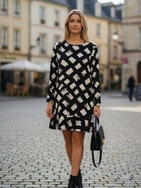 Mud Pie Black and White Abstract Long-Sleeve Dress